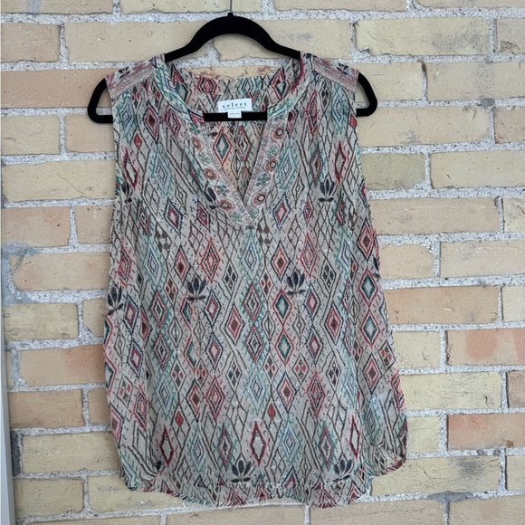 Velvet by Graham & Spencer Sleeveless Blouse - Picture 1 of 3